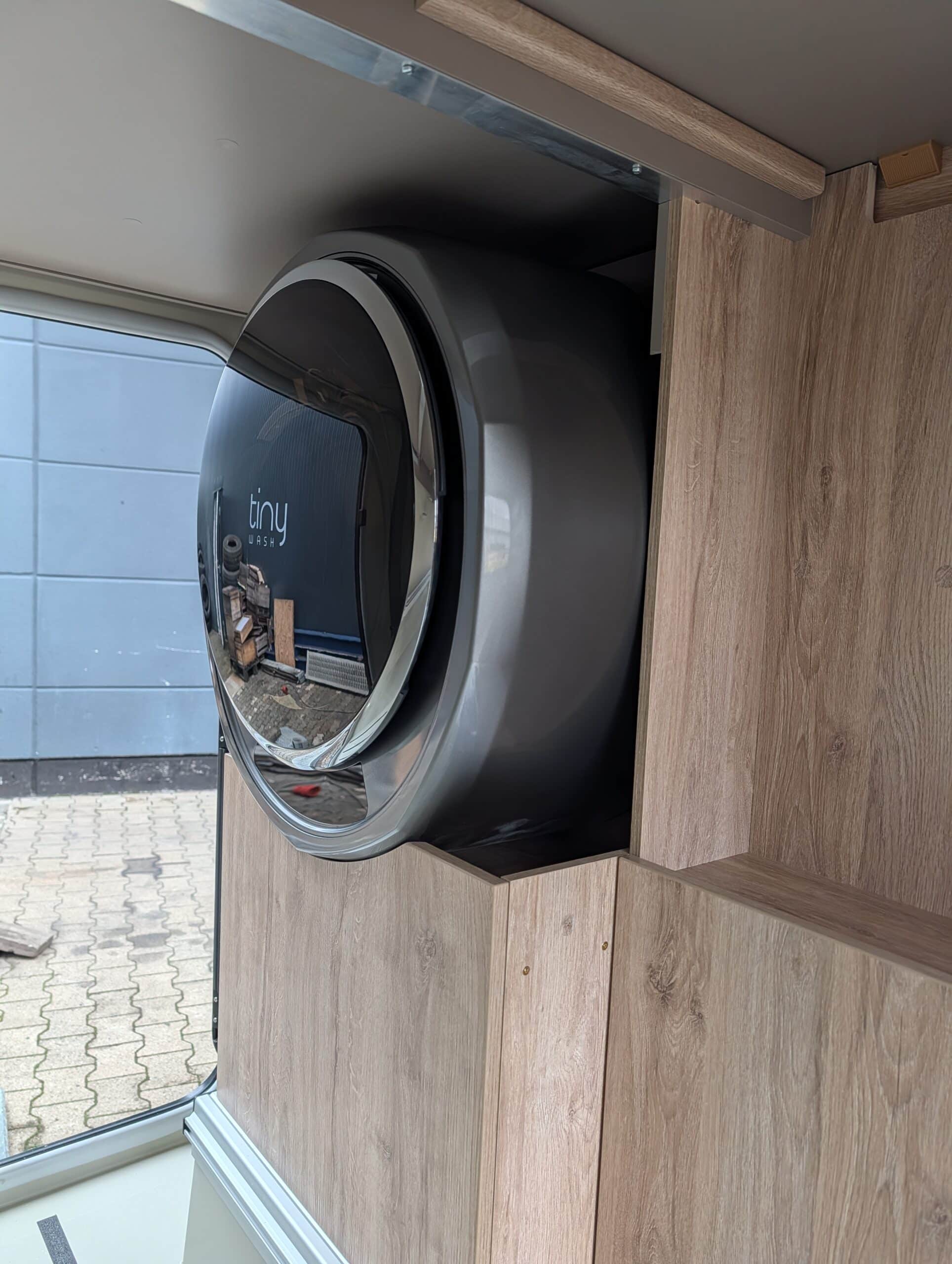 Tiny Wash Waschmaschine inkl. Montage für Eura Mobil Xtura – Bild 3